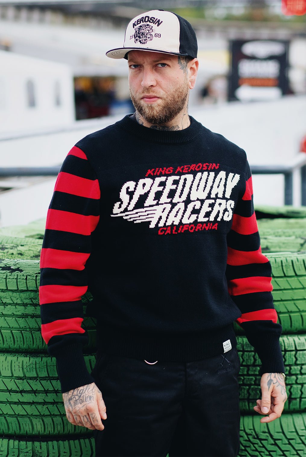 Herren Strickpullover "Speedway Racers" in Black & Red – Strickpullover von King Kerosin - Ansicht 1