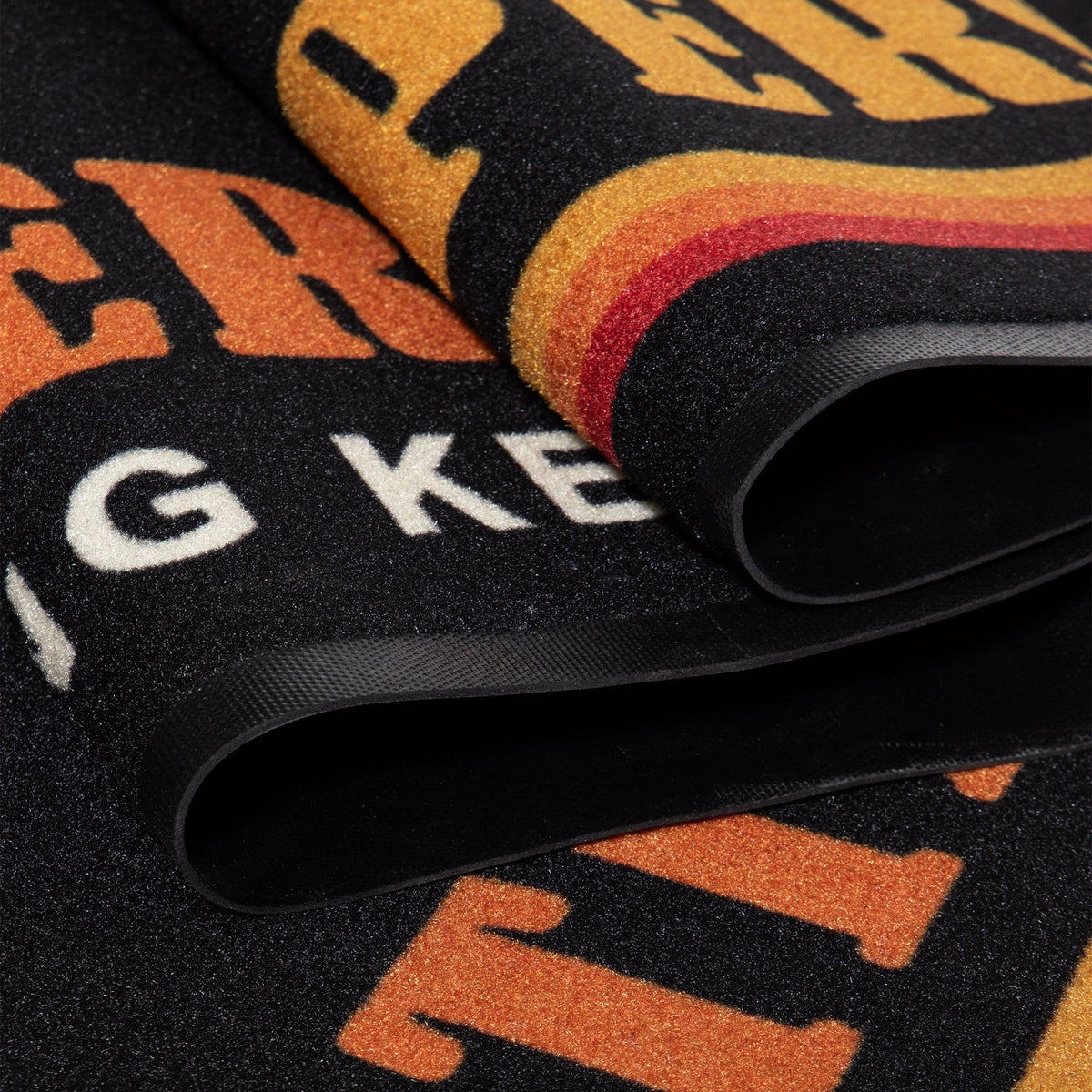 Motorradmatte 'Titties, Beer & Choppers' in Schwarz – Motorradmatte von King Kerosin - Ansicht 3