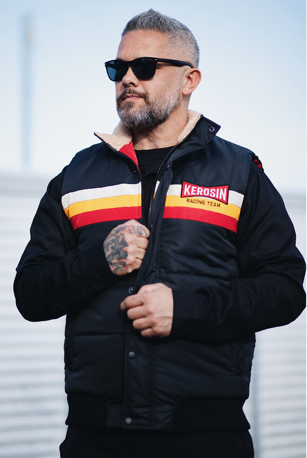 Steppweste 'Racing Team' in Schwarz – Westen von King Kerosin - Ansicht 1