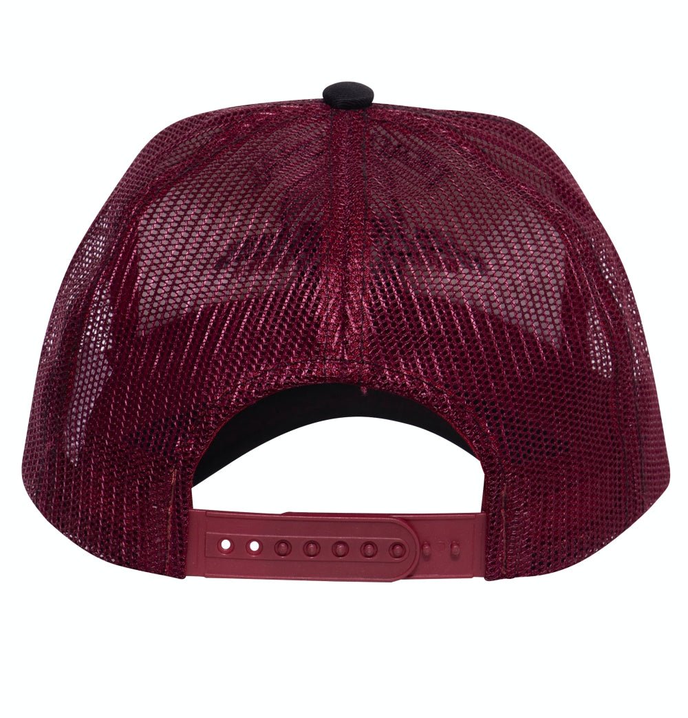 Trucker Cap im kontrastierenden Design mit Frontstickerei «Traditional» Trucker Cap von King Kerosin