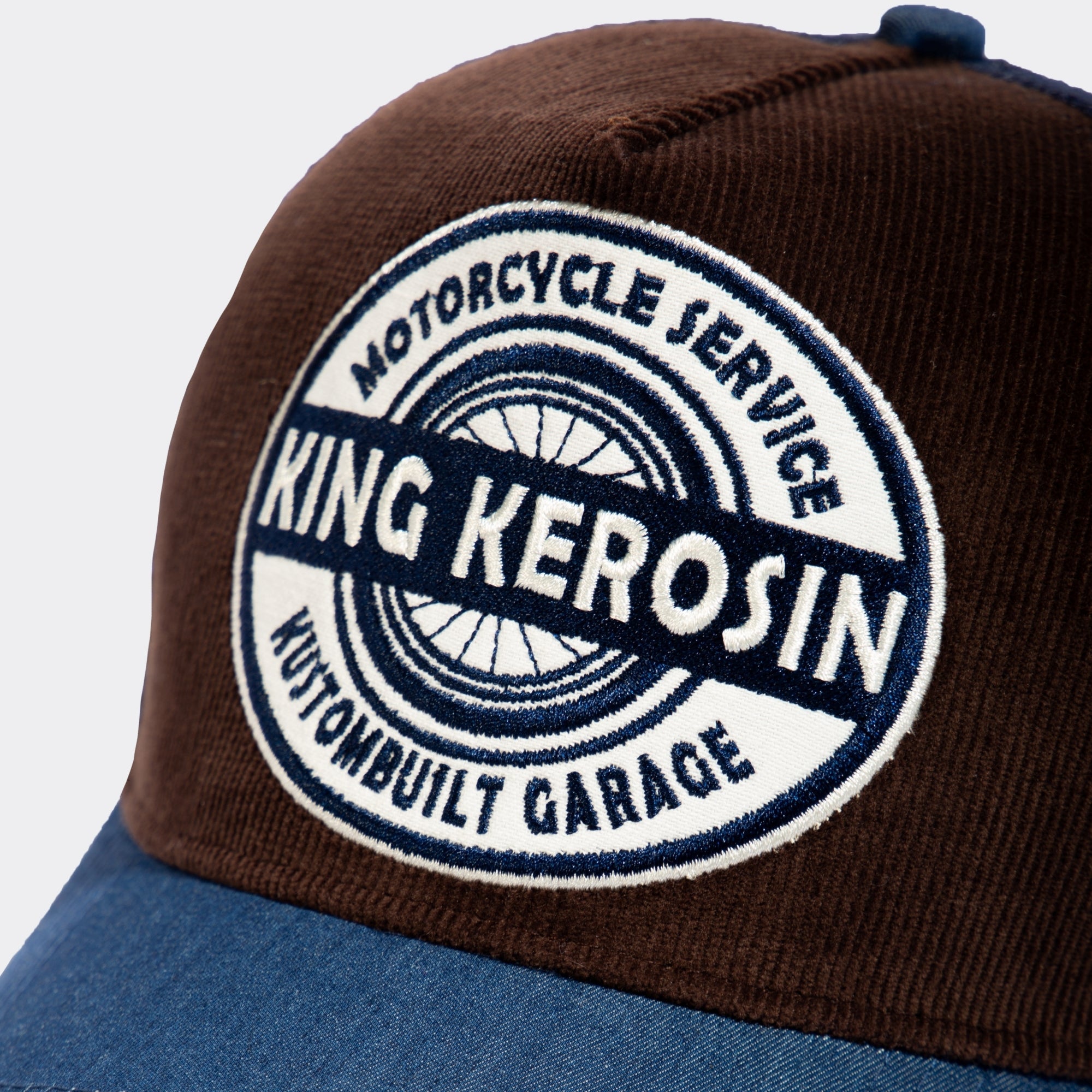 Trucker Cap mit Cord - Front «Motorcycle Service» Trucker Cap von King Kerosin