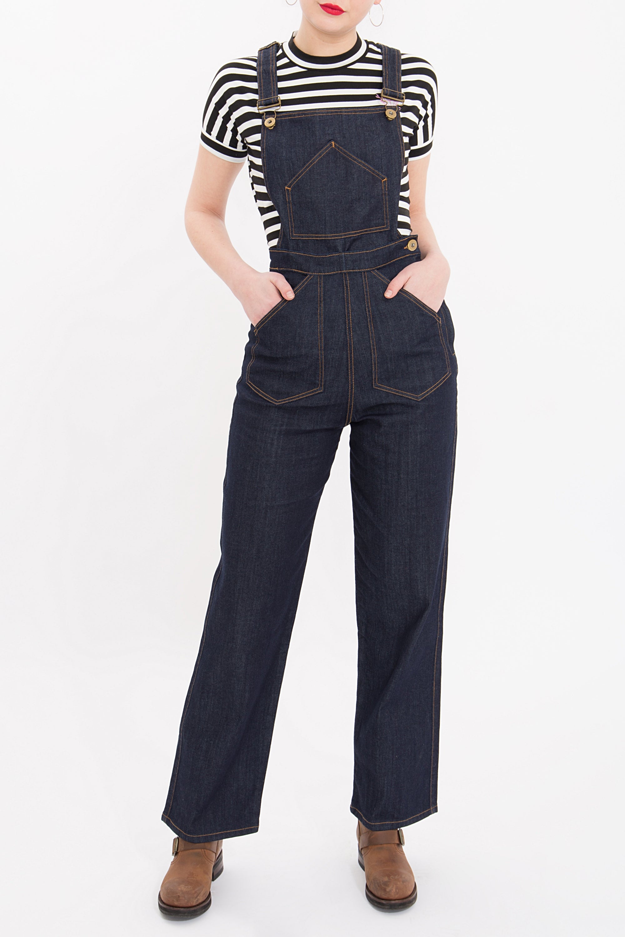 Queen Kerosin - Denim Latzhose 2 - in - 1 mit verstellbaren Trägern