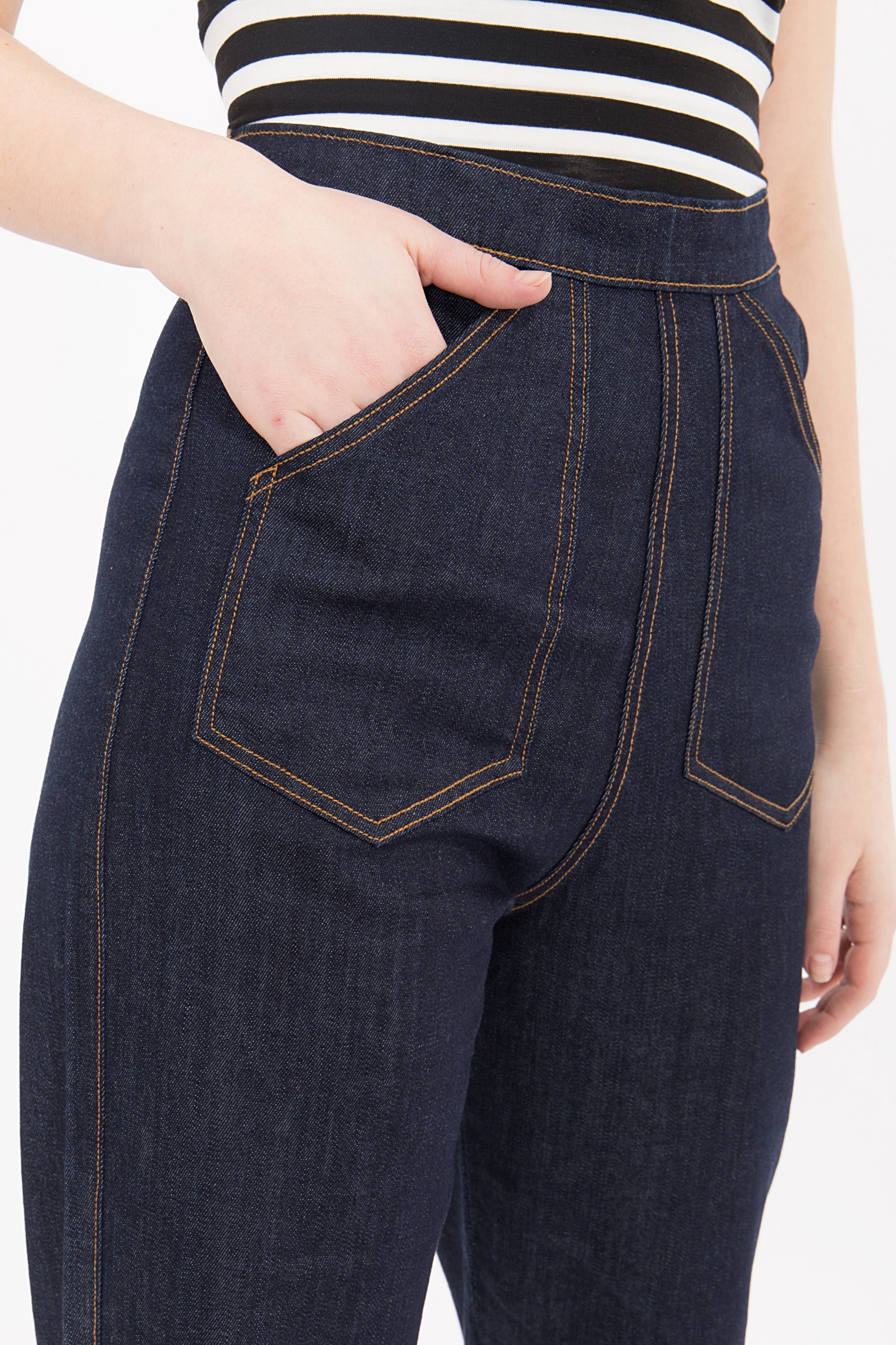 Queen Kerosin - Denim Latzhose 2 - in - 1 mit verstellbaren Trägern