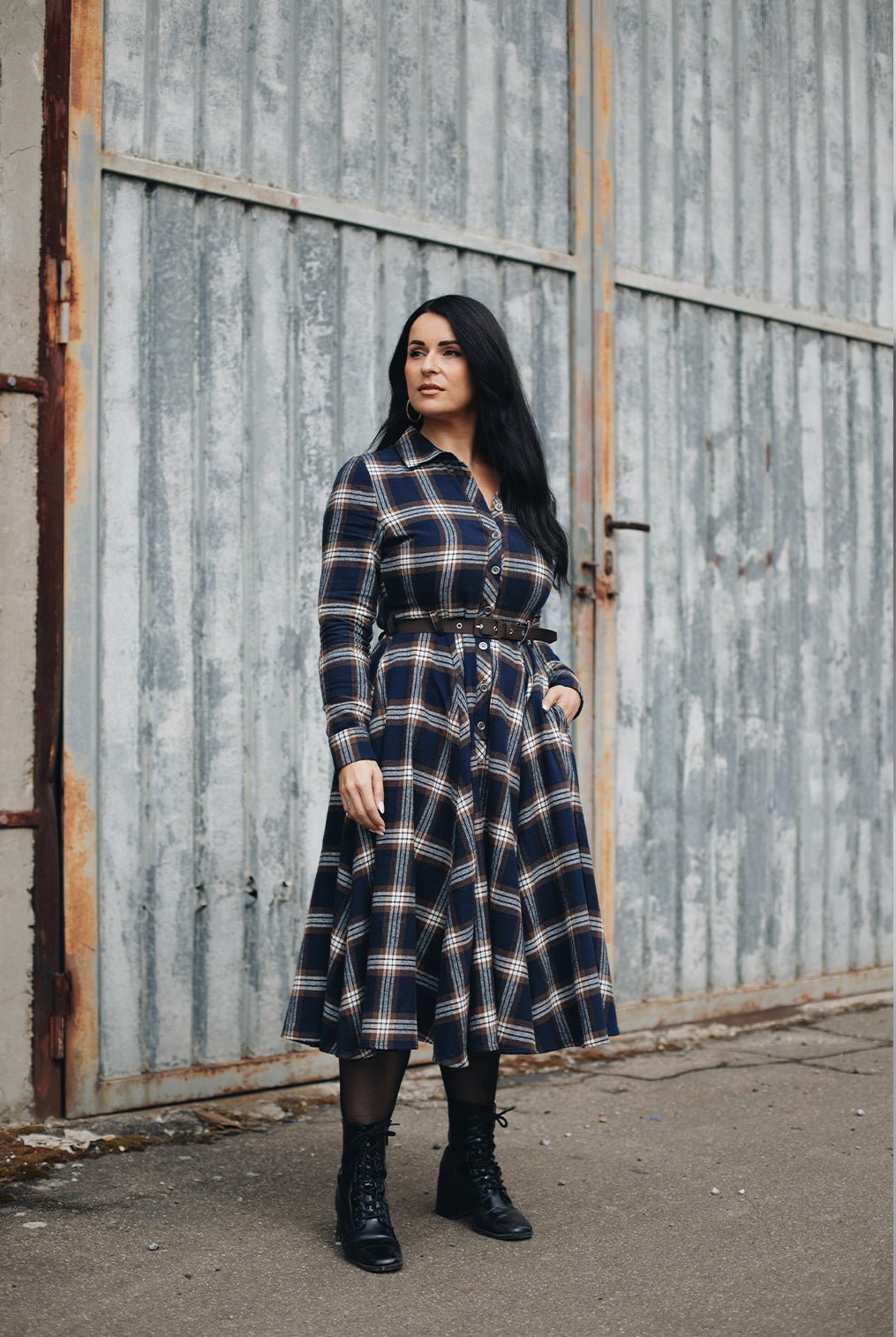 Hemdblusenkleid 'Jayne' in Marine – Kleider von Queen Kerosin - Ansicht 9