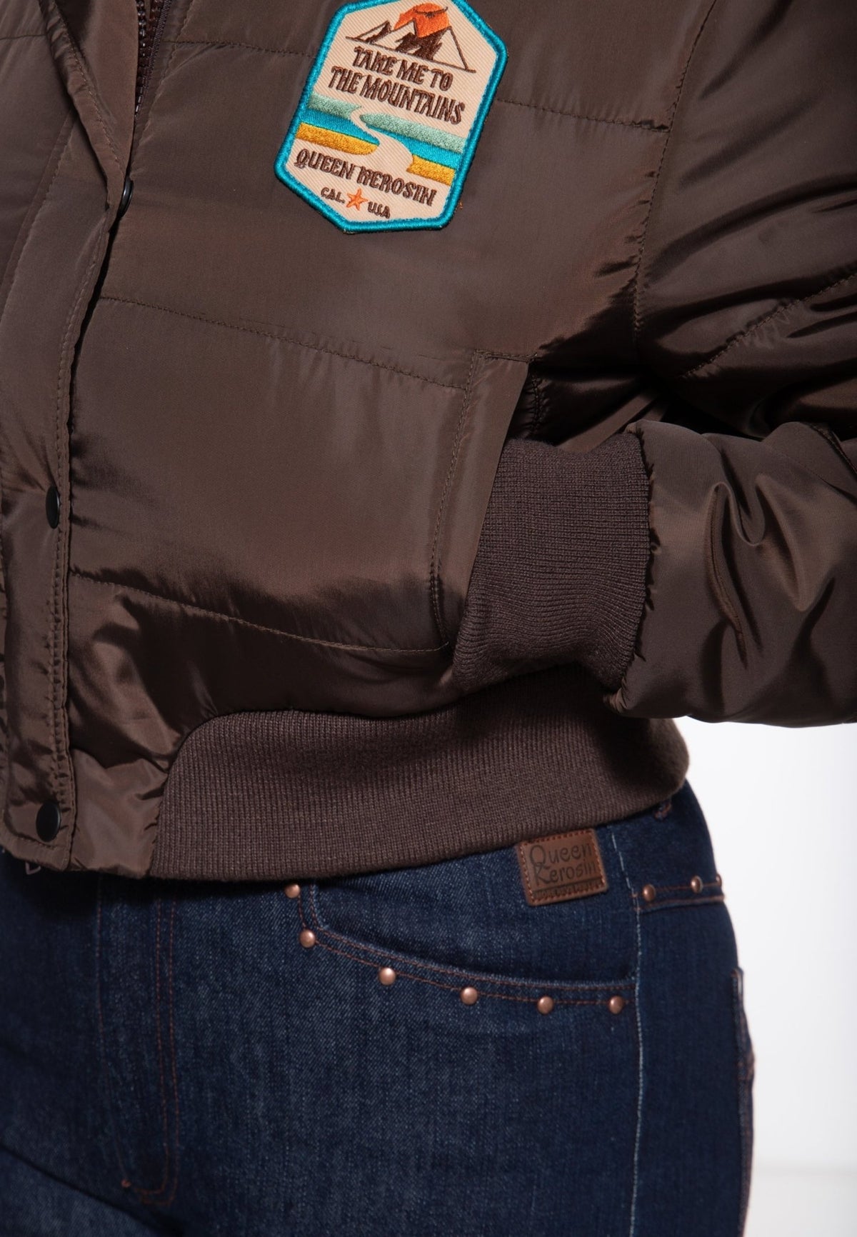 Steppjacke 'Take me to the mountains' in Dunkelbraun – Steppjacken von Queen Kerosin - Ansicht 6