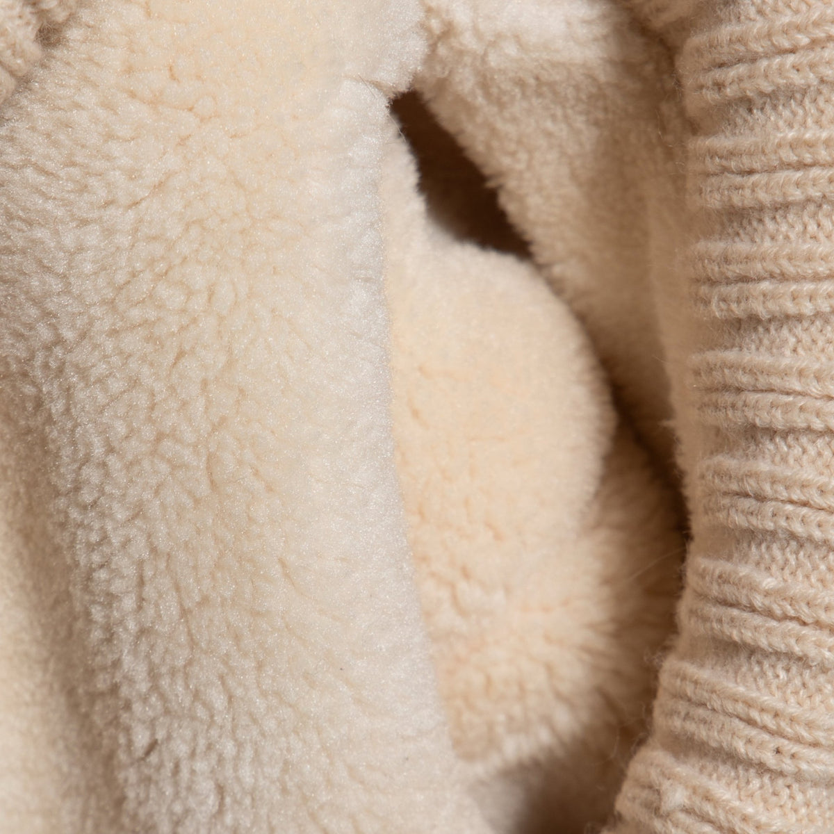 Strickmütze 'Never trust a fucker' in Beige – Mützen von Queen Kerosin - Ansicht 4