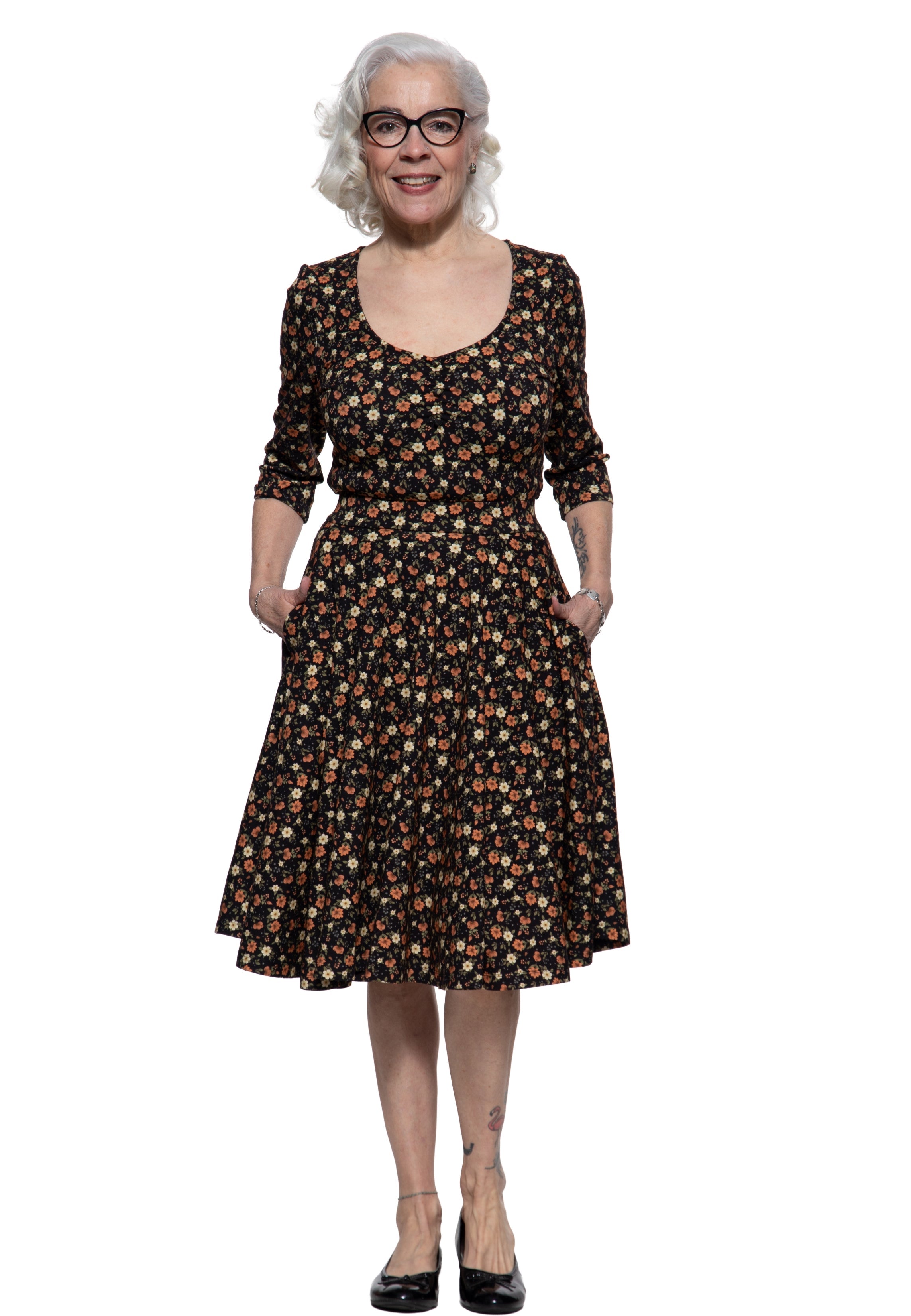 Swing Kleid in Braun Kleider von Queen Kerosin