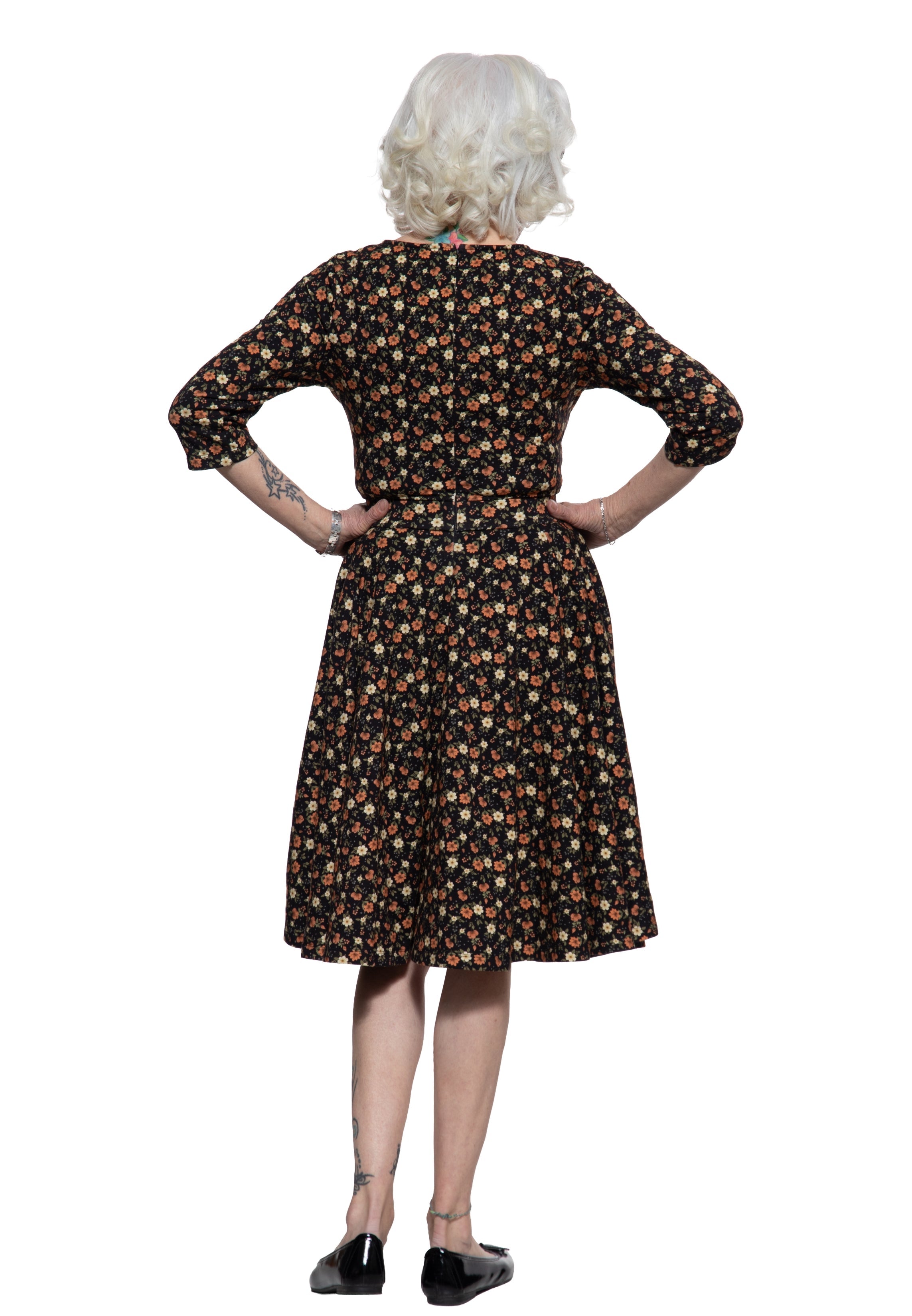 Swing Kleid in Braun Kleider von Queen Kerosin