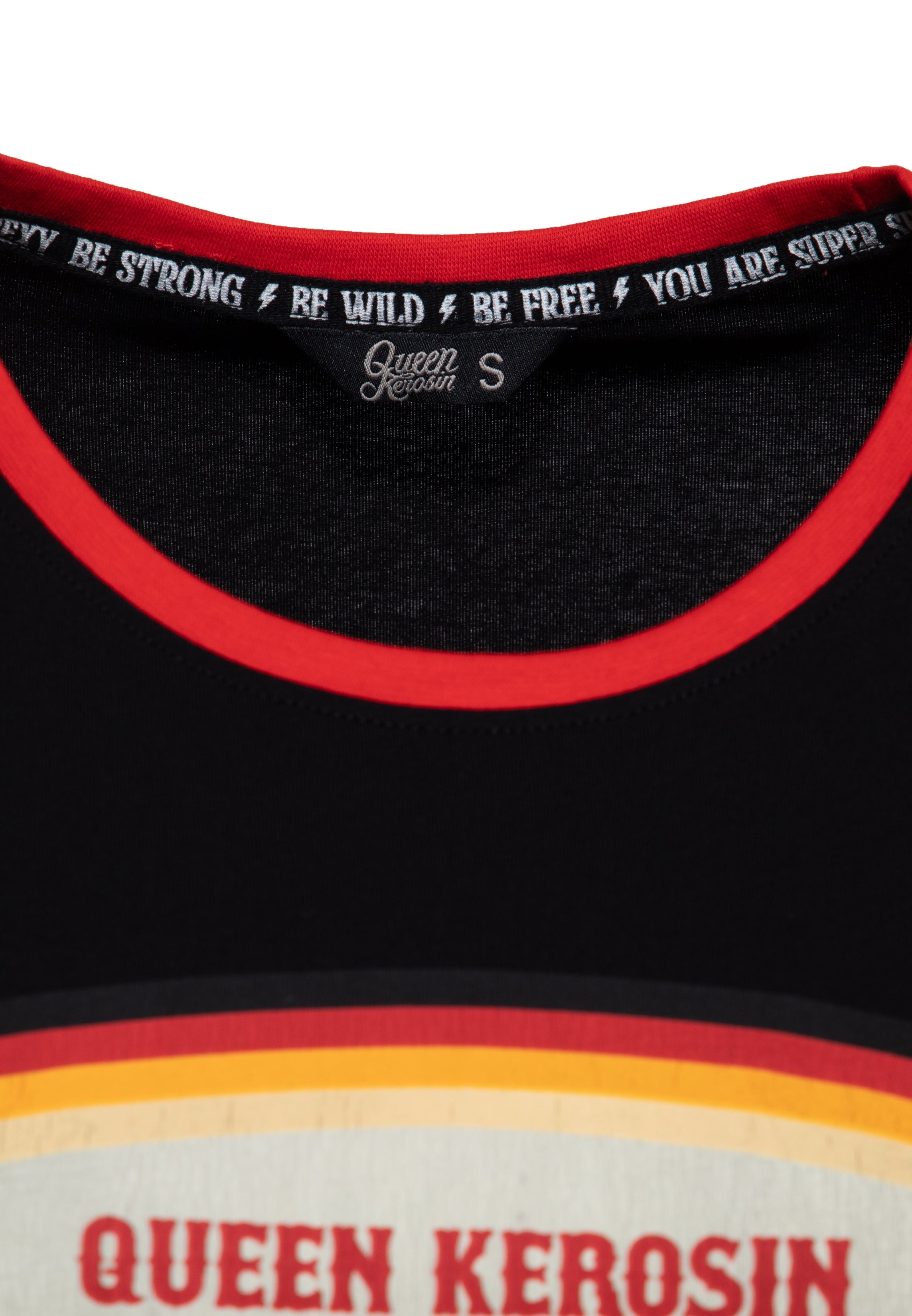 T-Shirt 'Never Trust A Fucker' in Schwarz T-Shirts von Queen Kerosin