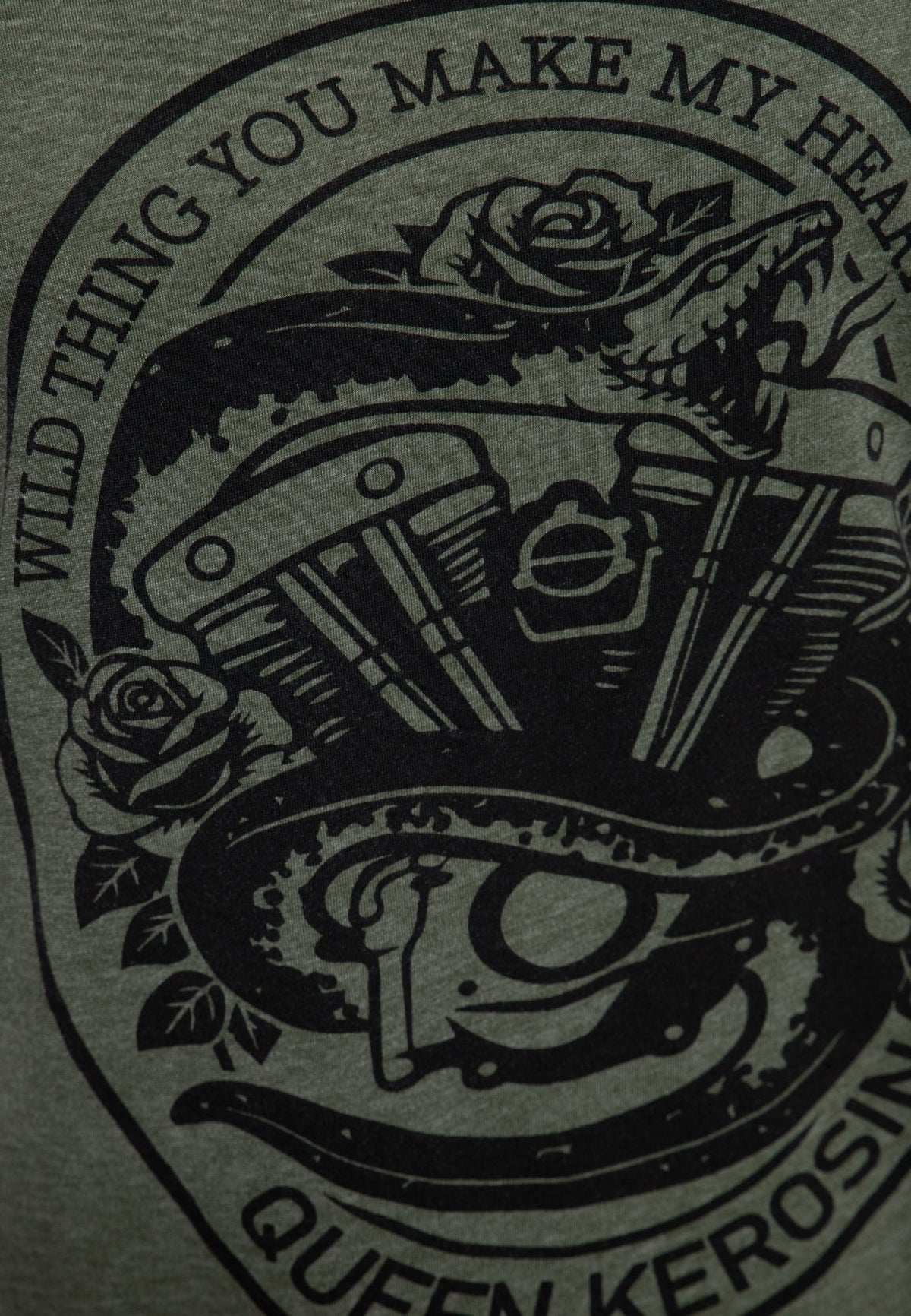 T-Shirt 'Wild Thing' in Olivgrün – T-Shirts von Queen Kerosin - Ansicht 4