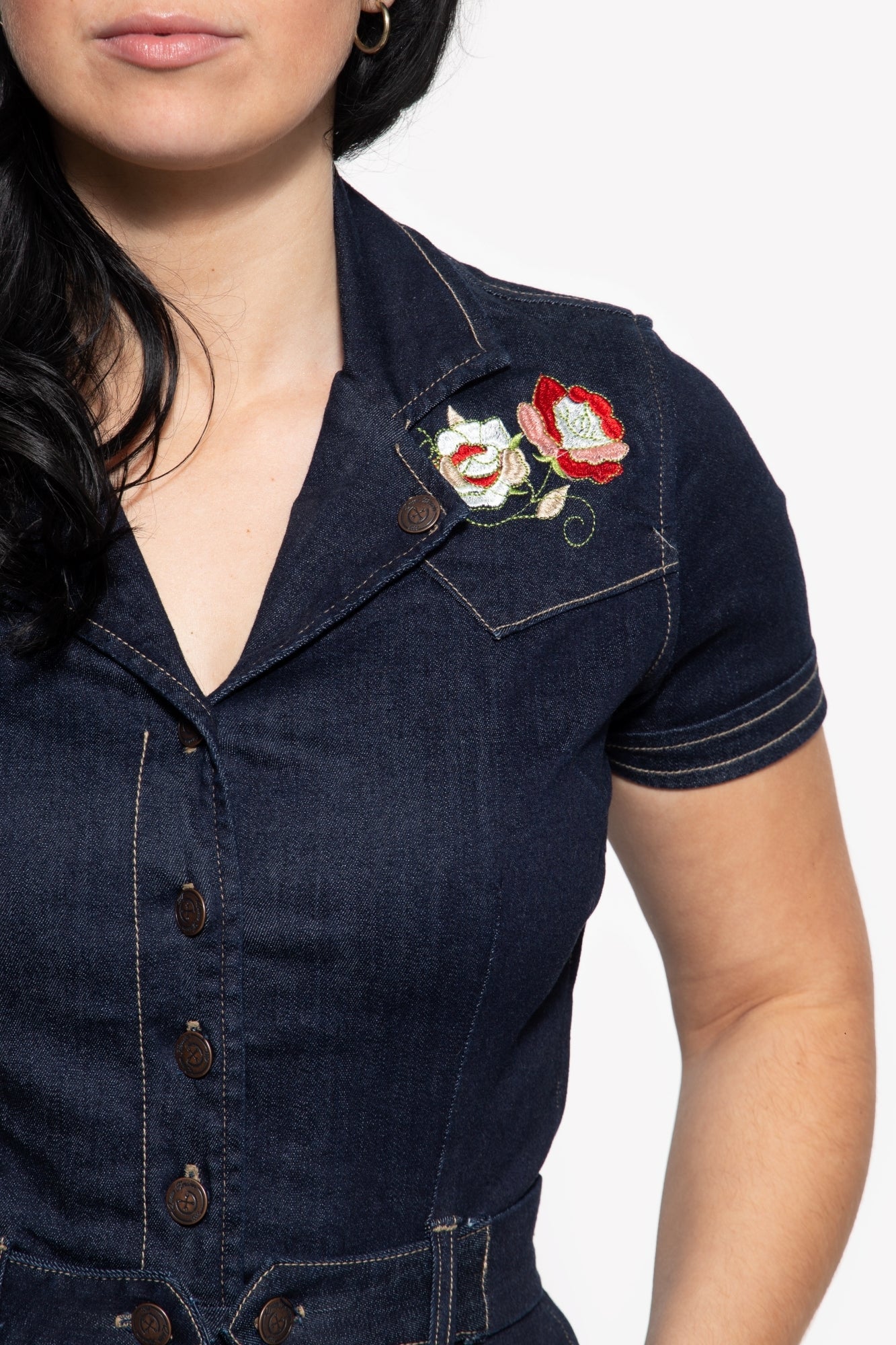 Queen Kerosin - 50s Swing Jeanskleid mit Stickerei