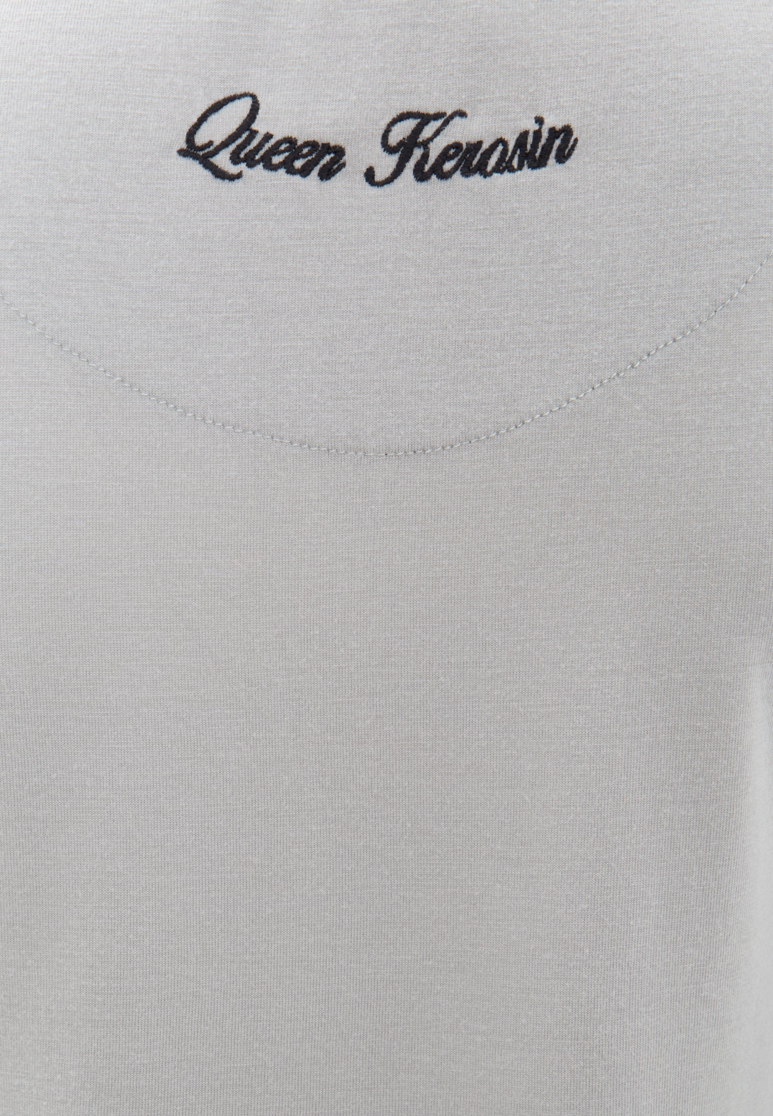 Queen Kerosin - Basic Longsleeve mit offenen Abschlüssen und Logo Stickerei