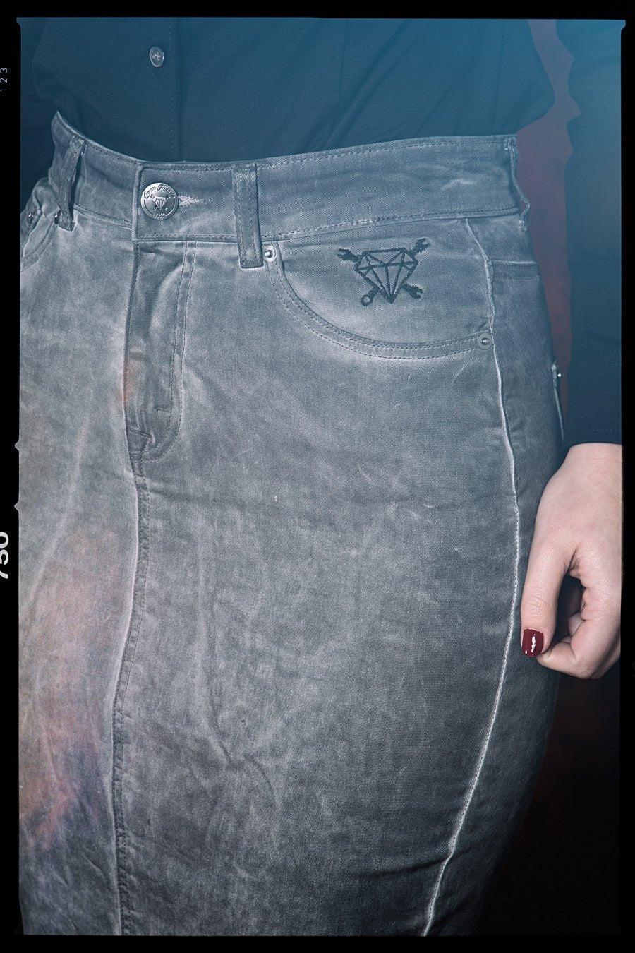 Queen Kerosin - Jeans Bleistiftrock mit Oilwash Effekt