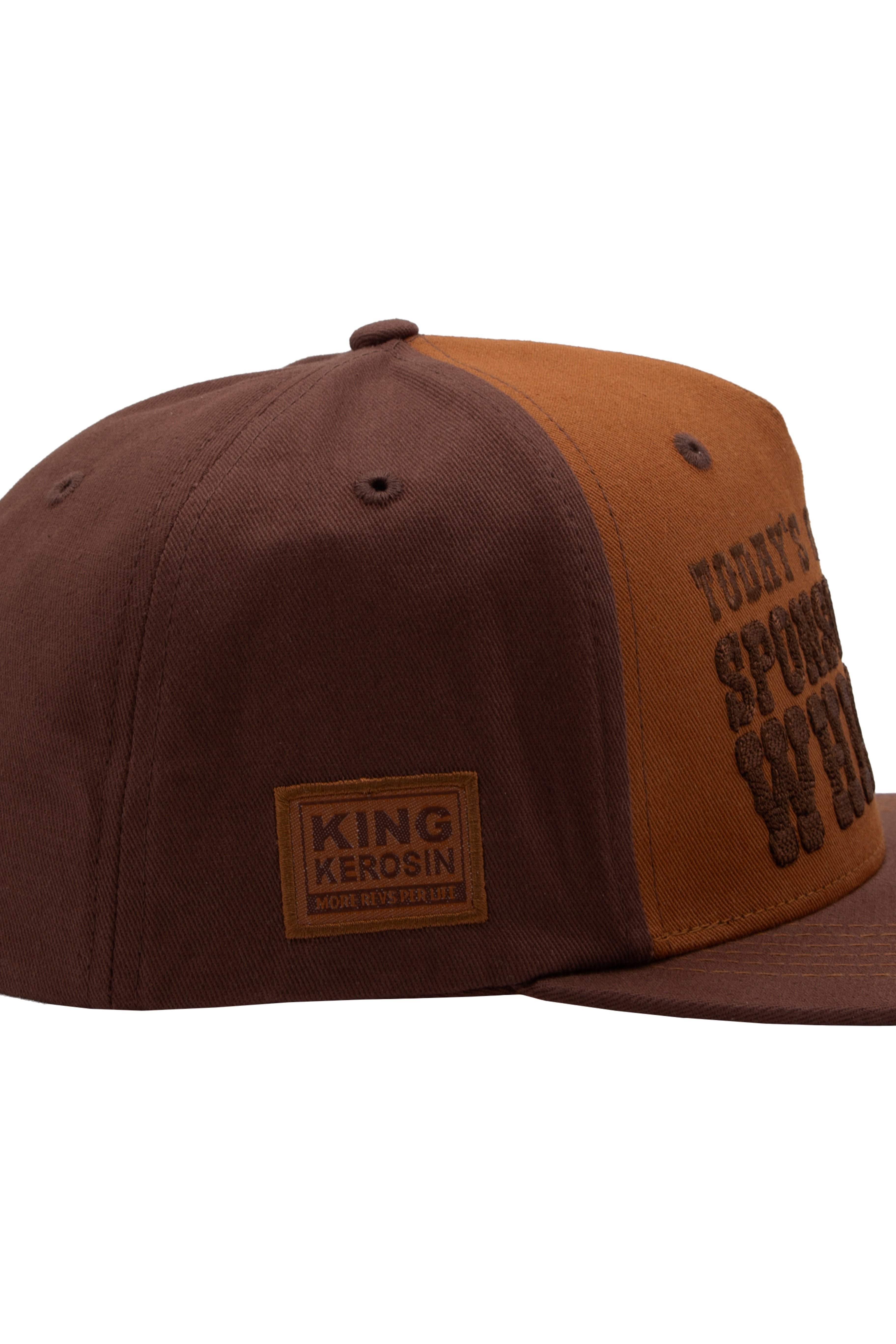 Flat Brim Cap 'Sponsored by Whiskey' in Braun Snapback Cap von King Kerosin