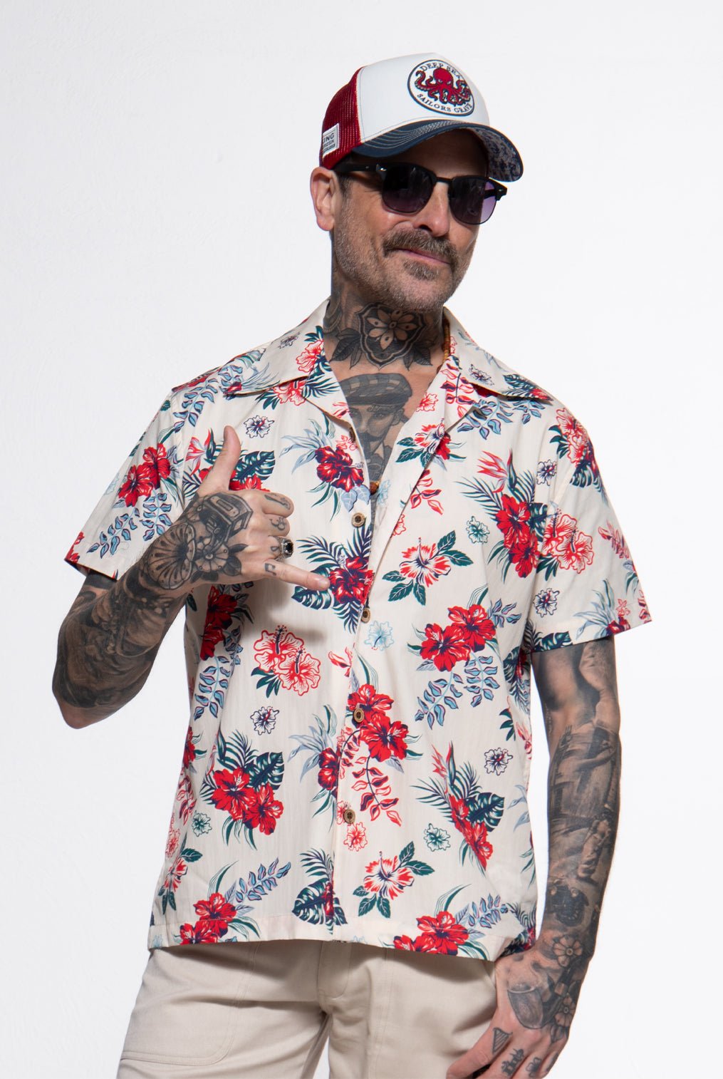 Hawaiihemd 'Hibiscus' in Offwhite Hemden - Kurzarm von King Kerosin