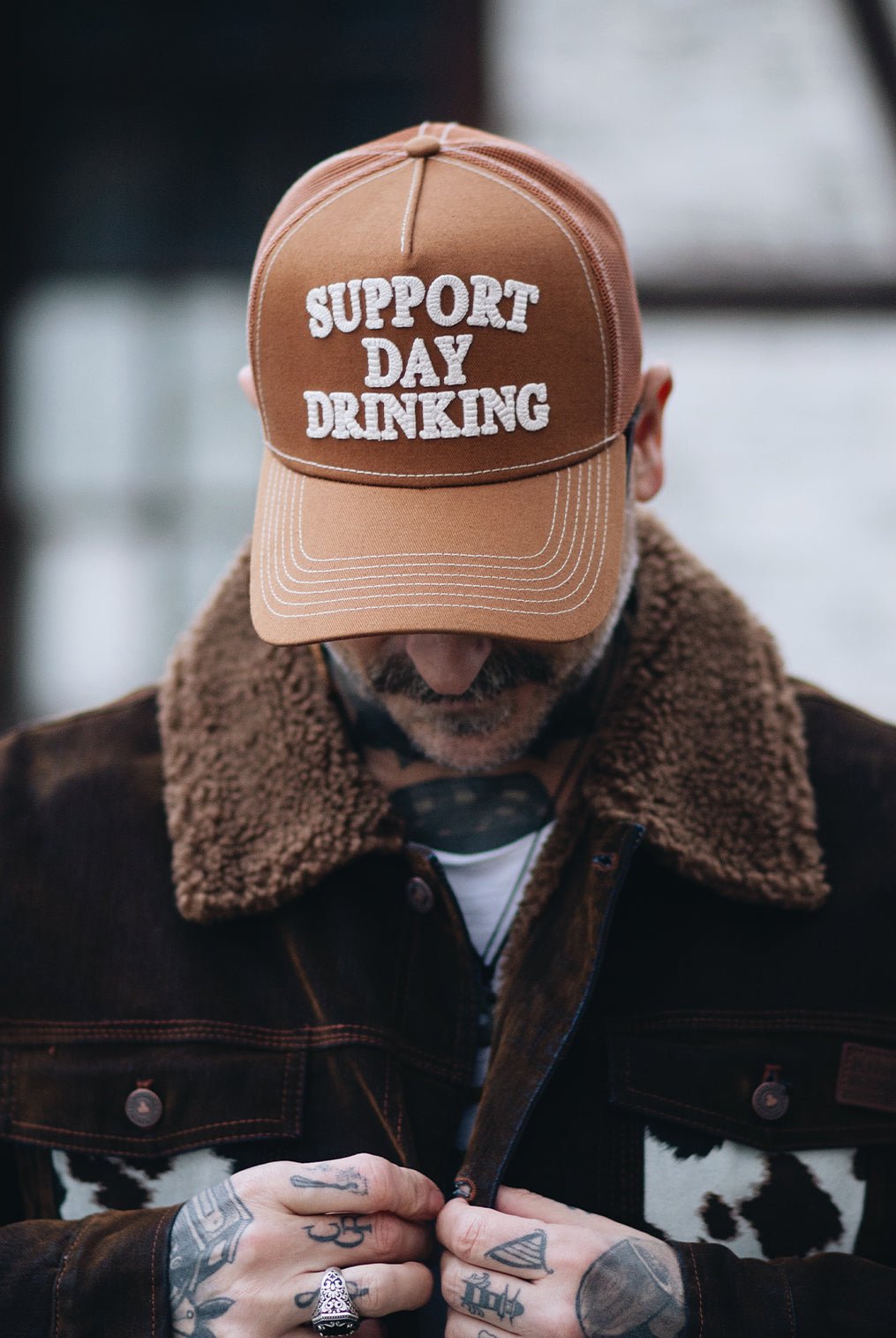 Herren Trucker Cap "Support Day Drinking" in Brown – Cap von King Kerosin - Ansicht 1