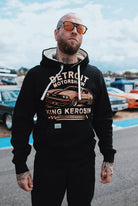 Kapuzenpullover 'Detroit Motorshow' in Schwarz – Kapuzenpullover von King Kerosin - Ansicht 1