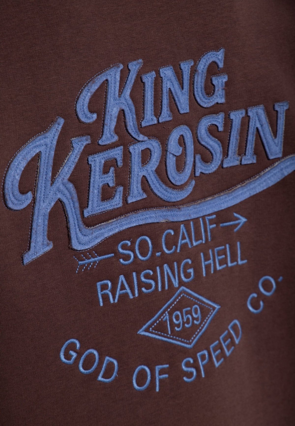 Kapuzensweatjacke 'Raising Hell' in Dunkelbraun – Sweatjacken von King Kerosin - Ansicht 6