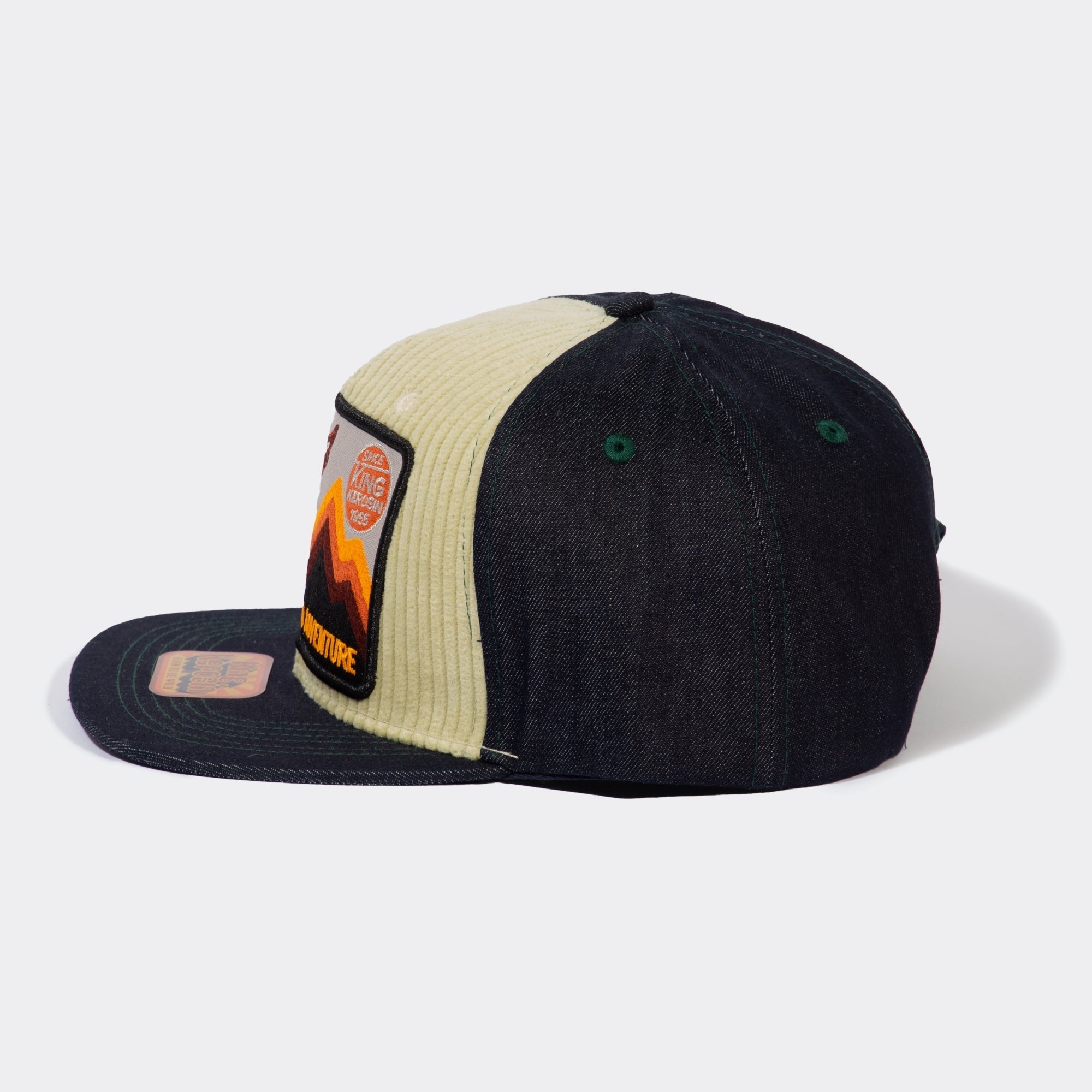 Snapback Cap mit Cord-Front «Road Adventure» Snapback Cap von King Kerosin