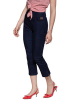 Capri Jeans 'Joan' in Denim Capris von Queen Kerosin