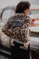 Collegejacke in Camelfarben – College & Baseball Jacken von Queen Kerosin - Ansicht 11