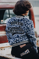 Collegejacke in Graublau – College & Baseball Jacken von Queen Kerosin - Ansicht 9