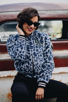 Collegejacke in Graublau – College & Baseball Jacken von Queen Kerosin - Ansicht 8