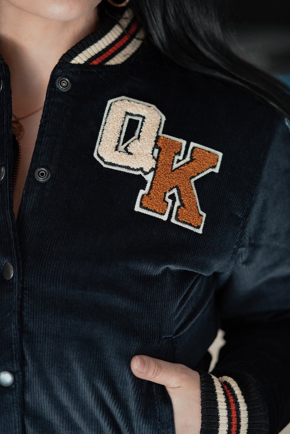 Damen College Jacket "Cheerleading Team" in Dark Navy – Collegejacke von Queen Kerosin - Ansicht 9