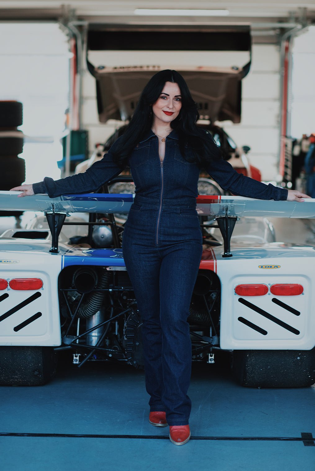 Damen Denim Jumpsuit "Bakersfield" in Dark Blue Wash – Jumpsuit von Queen Kerosin - Ansicht 1