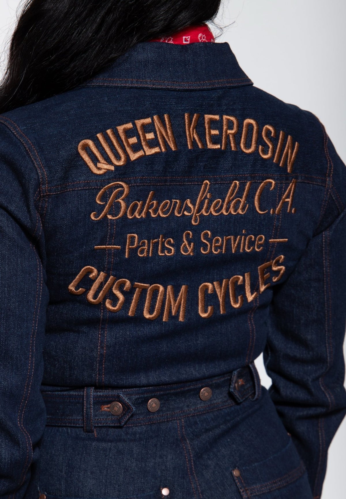 Damen Denim Jumpsuit "Bakersfield" in Dark Blue Wash – Jumpsuit von Queen Kerosin - Ansicht 7