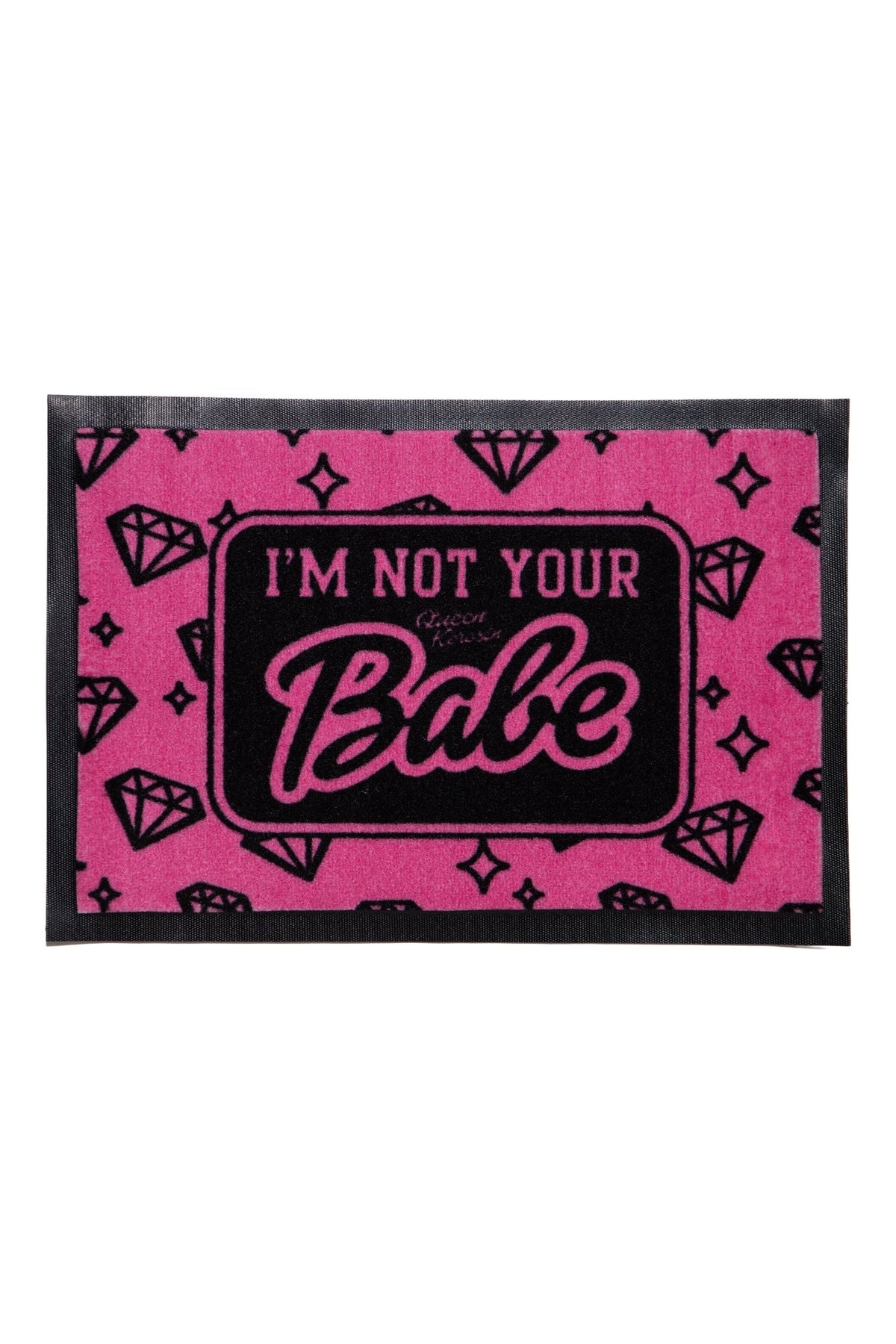 Fußmatte 'I'm not your Babe' in Pink – Fußmatte von Queen Kerosin - Ansicht 1