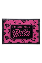 Fußmatte 'I'm not your Babe' in Pink – Fußmatte von Queen Kerosin - Ansicht 1