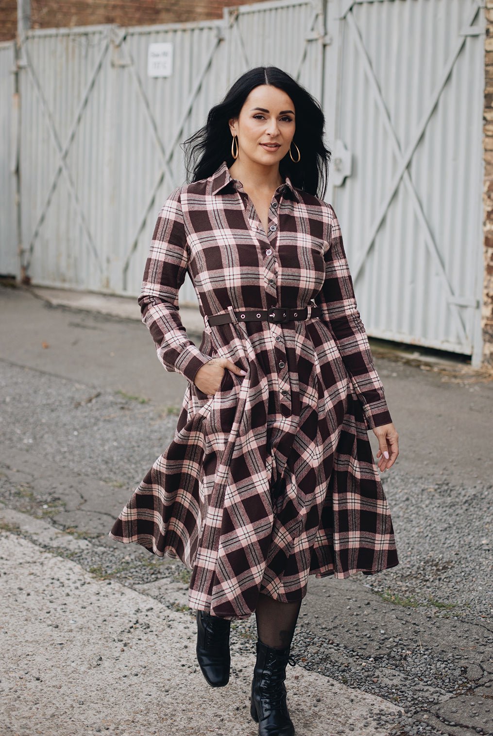 Hemdblusenkleid 'Jayne' in Dunkelbraun – Kleider von Queen Kerosin - Ansicht 13