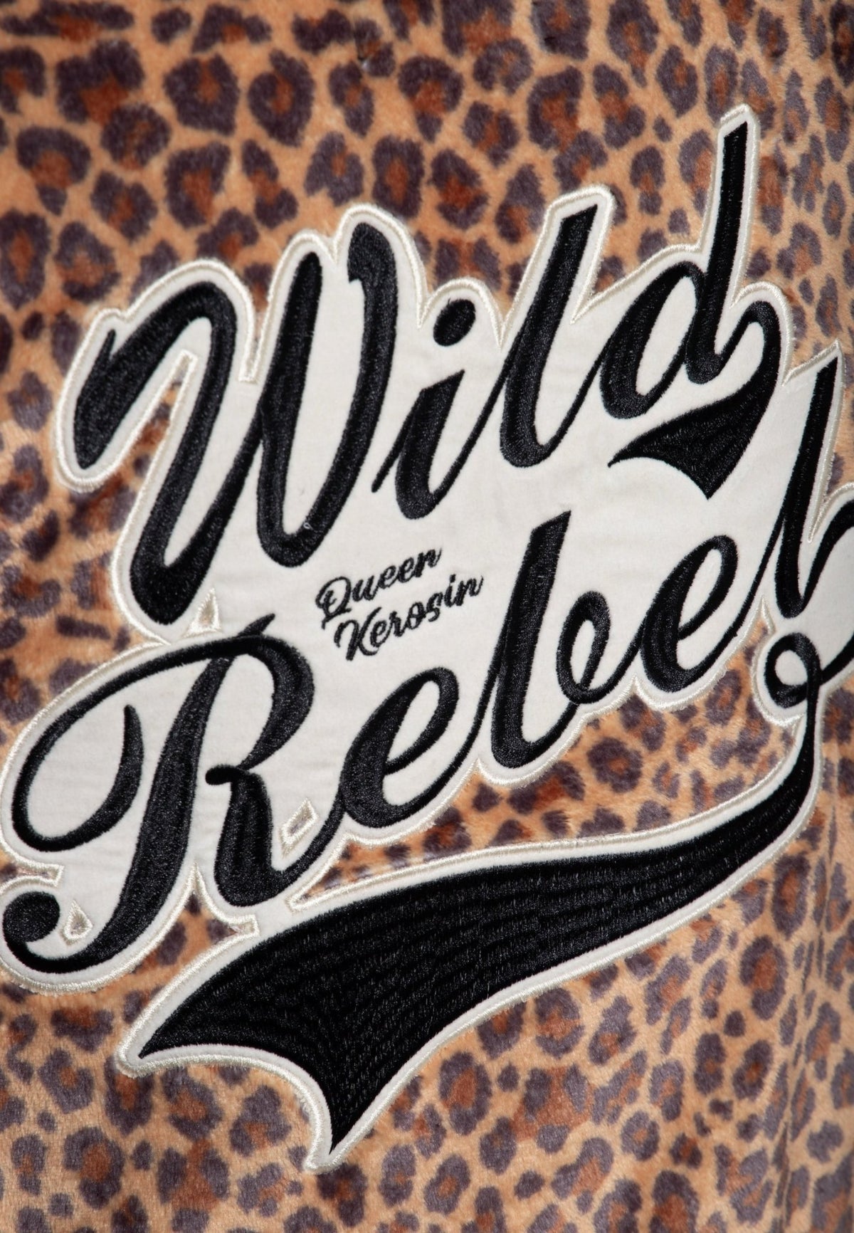 Hoodie 'Wild Rebel' in Leo – Kapuzenpullover von Queen Kerosin - Ansicht 5