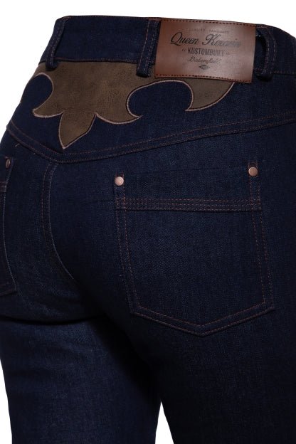 Jeans 'Saddie' in Denim Jeans von Queen Kerosin