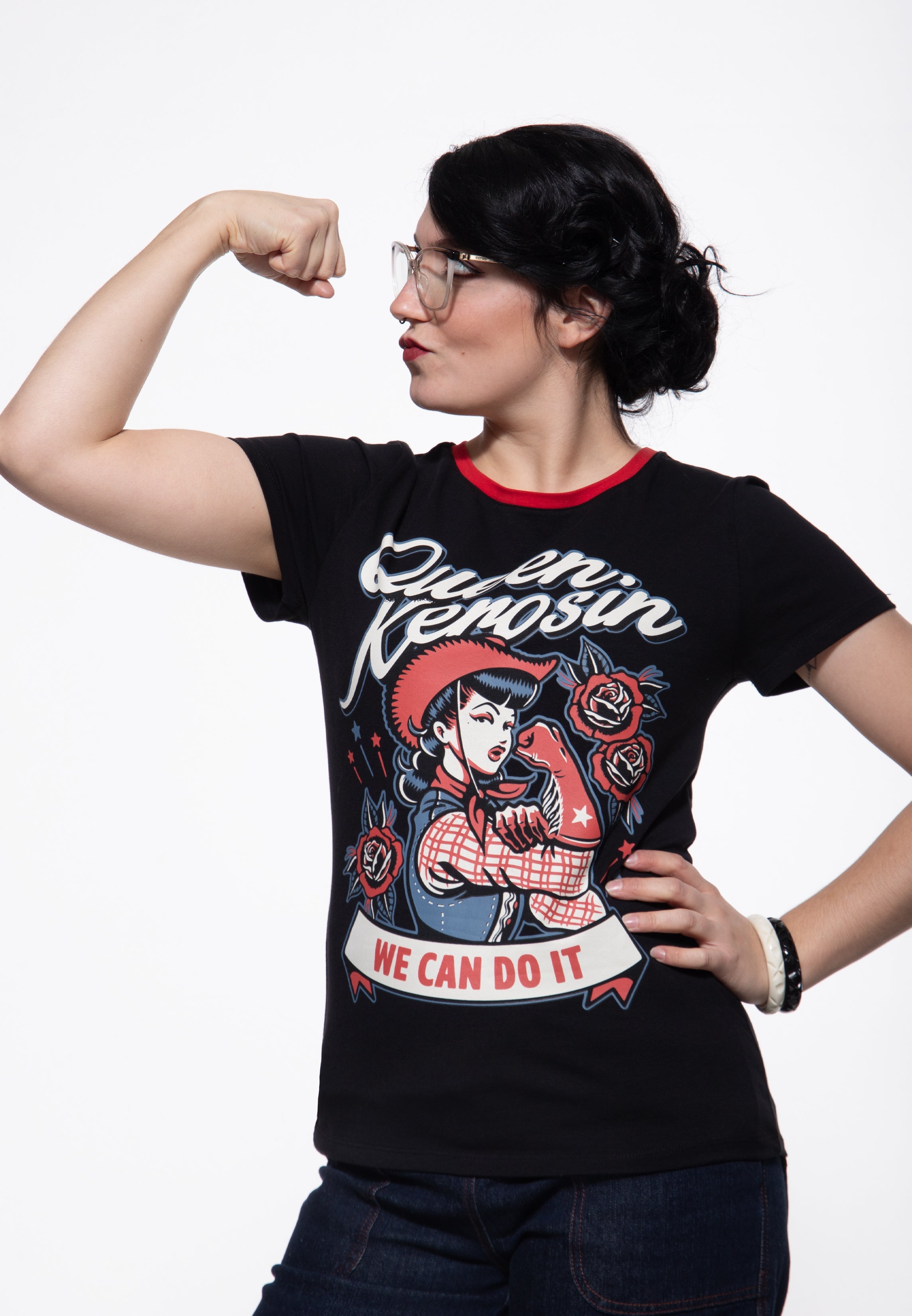 T-Shirt 'We Can Do It' in Schwarz T-Shirts von Queen Kerosin