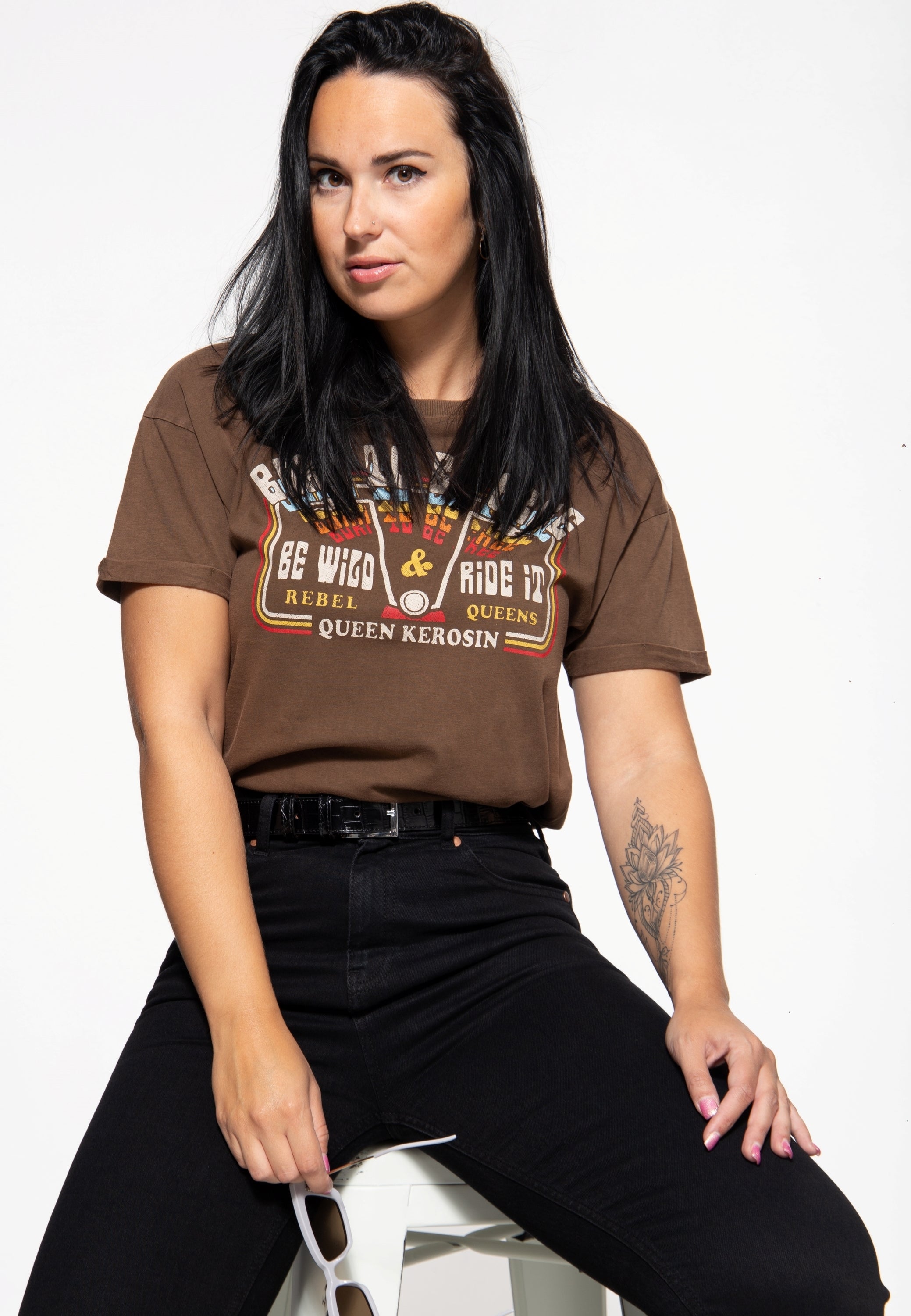 Queen Kerosin - Acidwash T-Shirt «Free Born»
