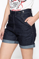 Queen Kerosin - Damenshorts mit verstecktem Verschluss