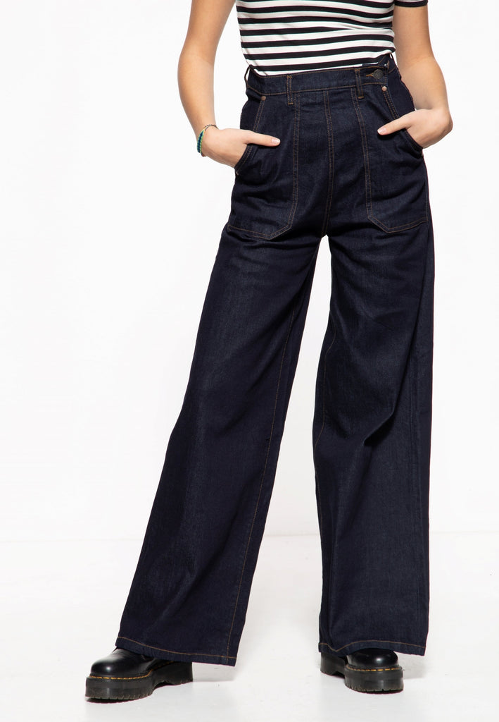 Queen Kerosin Flared Jeans